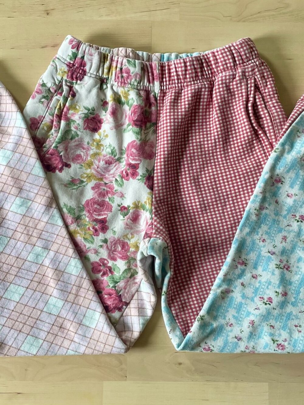 Teddy Fresh Women's Floral Gingham Colorblock Sweatpants Joggers size XS